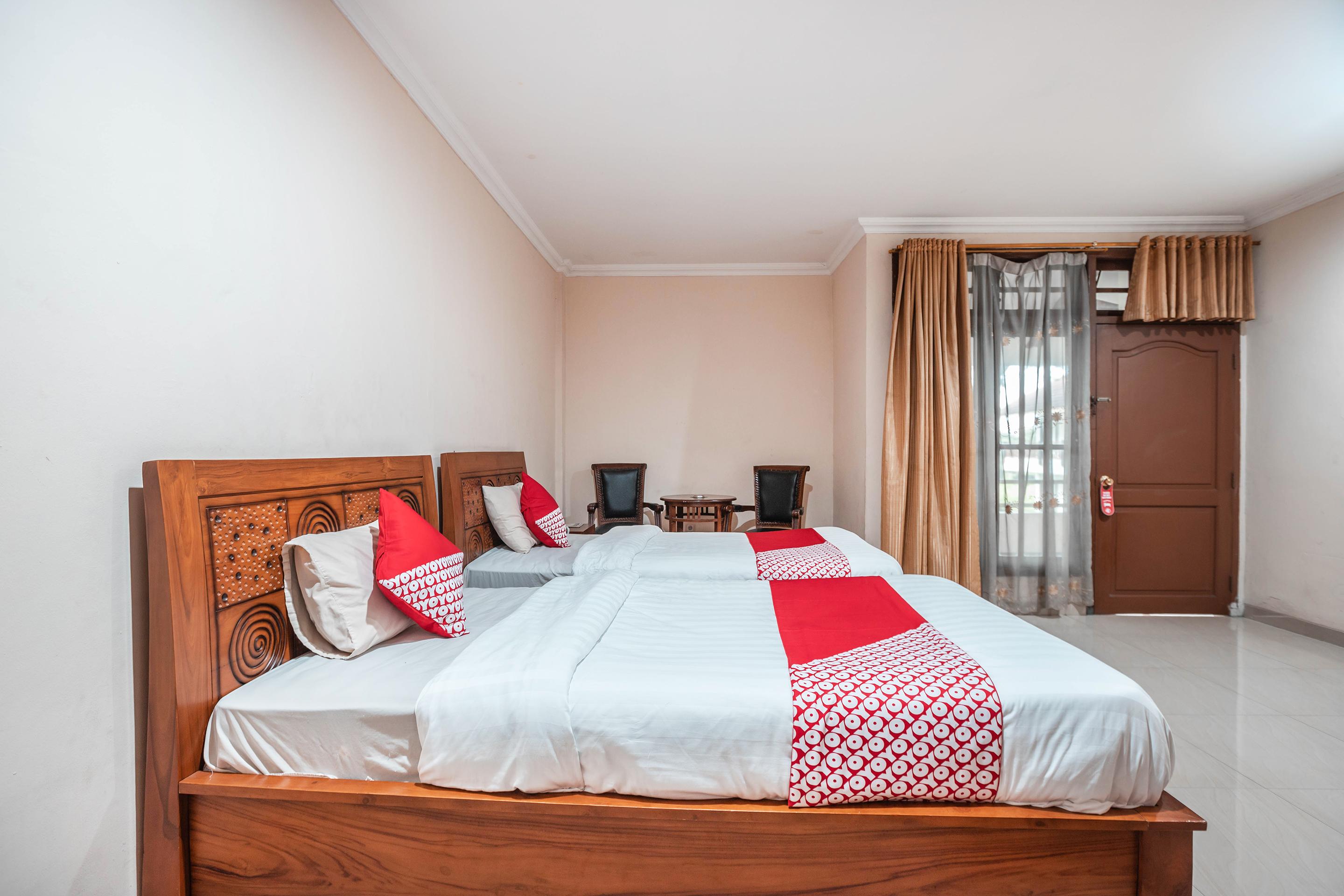 Super Oyo 686 Bunga Karang Hotel Bekasi Exteriör bild