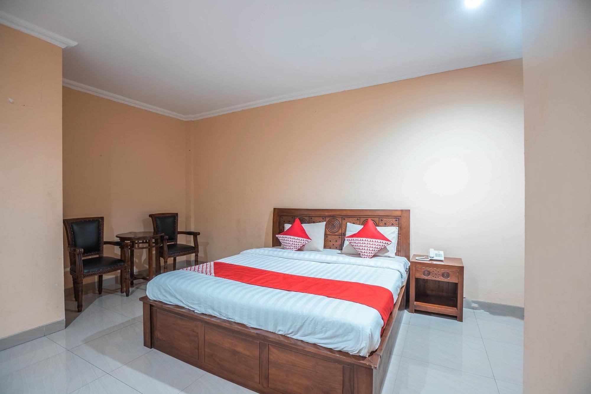 Super Oyo 686 Bunga Karang Hotel Bekasi Exteriör bild