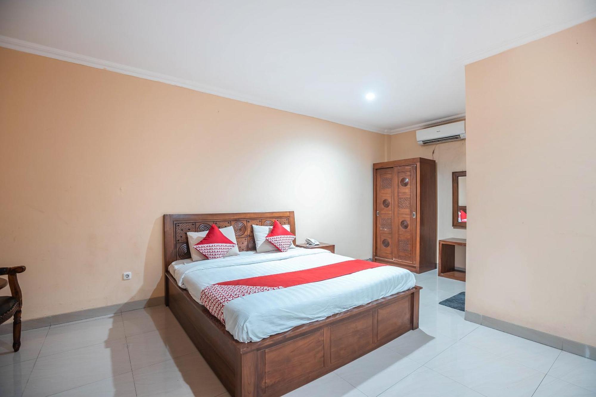 Super Oyo 686 Bunga Karang Hotel Bekasi Exteriör bild