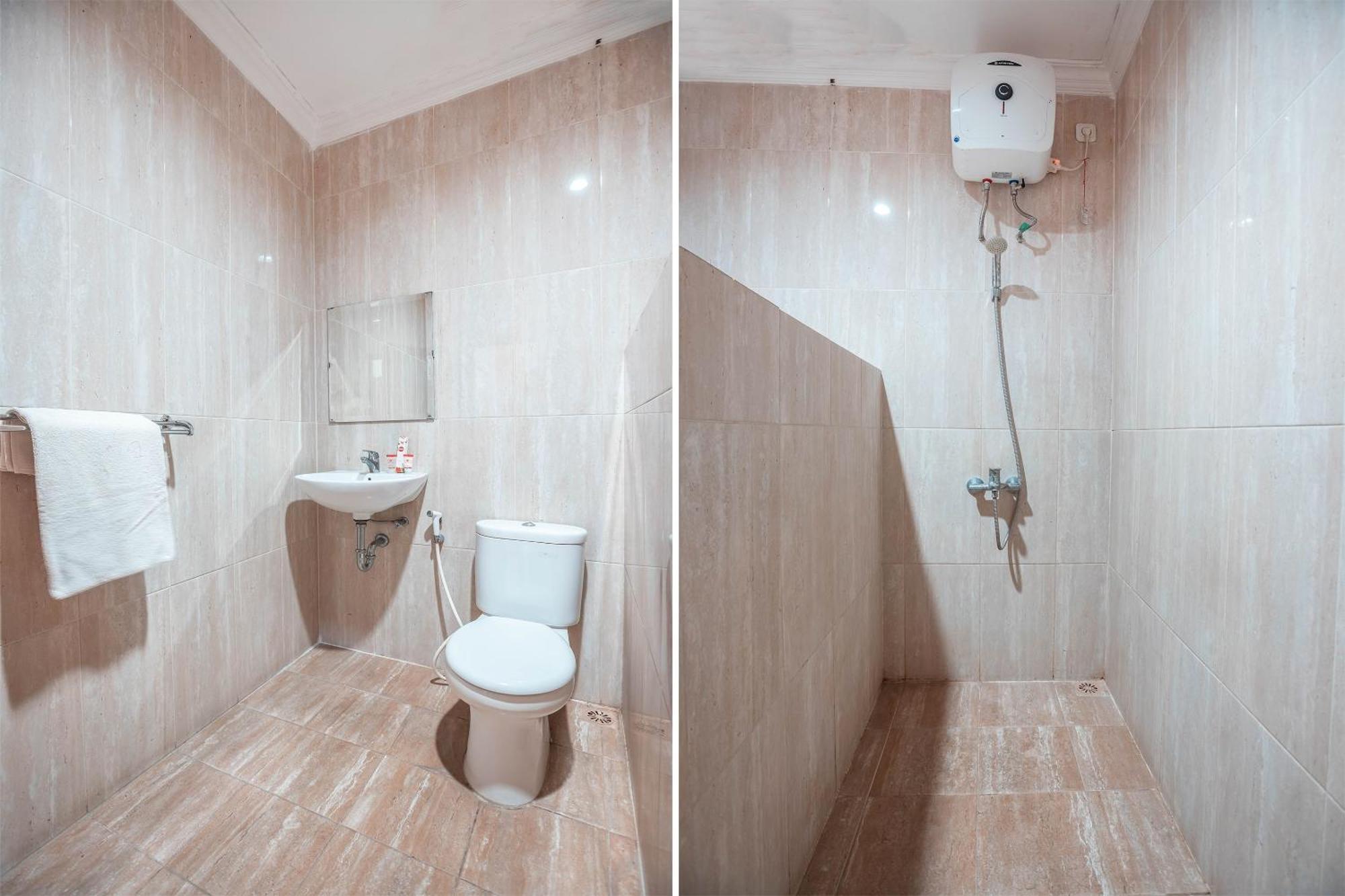 Super Oyo 686 Bunga Karang Hotel Bekasi Exteriör bild